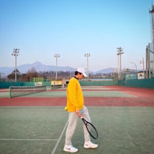 Park Eun-seok Instagram - Feelin' yellowish 🟡🎾🟡
#테린이