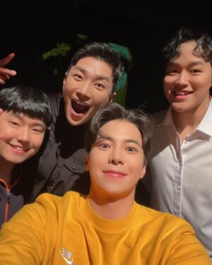 Park Eun-seok Instagram - 벌써 마지막주!
요즘 근황. 
#하드털이