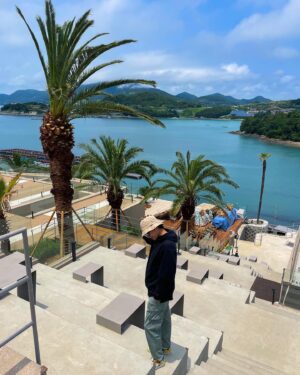 Park Eun-seok Instagram - Wednesday vibe ☀️
