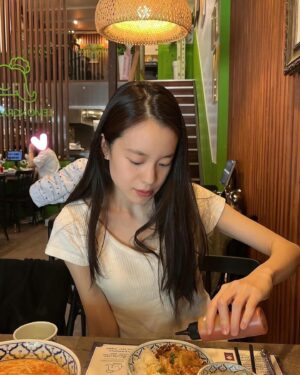 Park Hae-eun Instagram - 