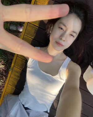 Park Hae-eun Instagram - 🥵