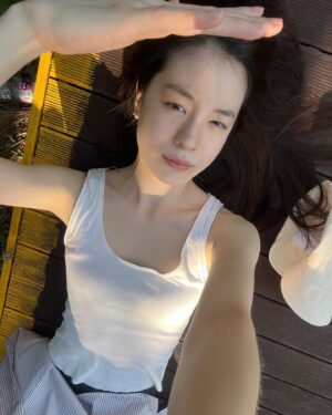 Park Hae-eun Instagram - 🥵