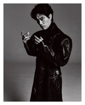 Park Hee-soon Instagram - #마리끌레르  #B컷  #메리크리스마스
#박희순 #트롤리