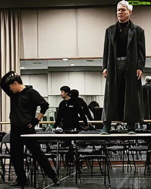 Park Ho-san Instagram - #예술의전당 전관개관30주년 #토월극장 
#셰익스피어 #오셀로 
#Shakespeare #Othello 

연습실 사진 몇 개 투척합니다 ㅋ
#많관부 🥰