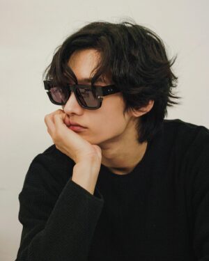 Park Hyeong-seop Instagram - 🕶️😉 

@ditaeyewear 

#ditaeyewear #WeAreDita #dita