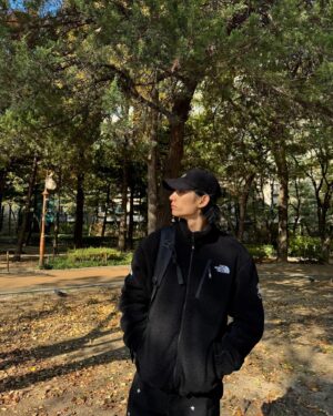 Park Hyeong-seop Instagram - 🍃🍂📸😉