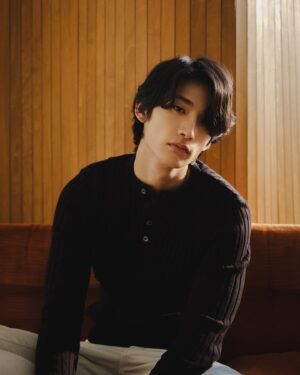 Park Hyeong-seop Instagram - ☀️✨