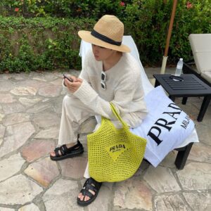 Park Jae-chan Instagram - @prada 

#pradatropico 🏝
