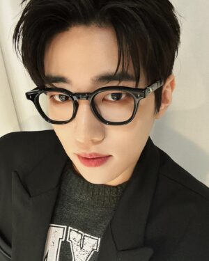 Park Jae-chan Instagram - 😎