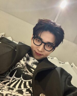 Park Jae-chan Instagram - 😎