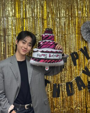 Park Ji-bin Instagram - 모두 고마워요오 🩵💙 #314