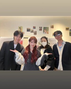 Park Ji-bin Instagram - 행복했던 토요일
 I💛U 🌹