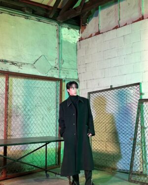 Park Ji-bin Instagram - <킬러들의 쇼핑몰> 3.4회 공개!! 🥳

#disneypluskr #디즈니플러스 #ashopforkillers #킬러들의쇼핑몰