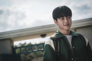 Park Ji-bin Instagram - #디즈니플러스 #disneyplus #킬러들의쇼핑몰 #ashopforkillers #1월17일