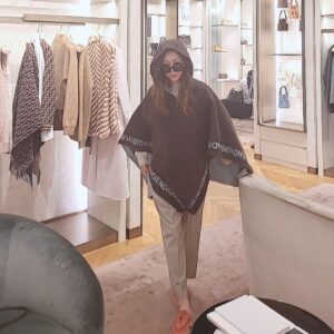Park Joon-geum Instagram - 케이프