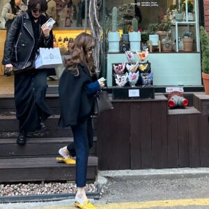 Park Joon-geum Instagram - 대학로~~