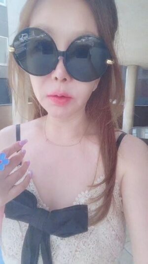 Park Joon-geum Instagram - 
