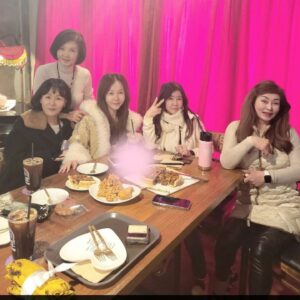 Park Joon-geum Instagram - 춘천~~울세자매. 사촌과함께