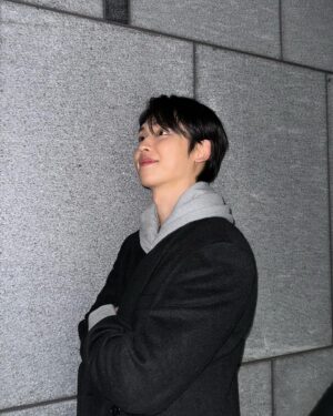Park Jung-woo Instagram - 슈슉
#hoody #boy