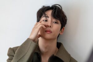 Park Jung-woo Instagram - .
Varo & Elle 
박정우 보러오세요😏

https://m.post.naver.com/viewer/postView.naver?volumeNo=34705680&memberNo=51243517

#Elle #Varoent #20세기소녀 #netflix #박정우