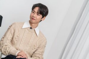 Park Jung-woo Instagram - .
Varo & Elle 
박정우 보러오세요😏

https://m.post.naver.com/viewer/postView.naver?volumeNo=34705680&memberNo=51243517

#Elle #Varoent #20세기소녀 #netflix #박정우
