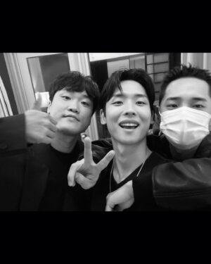 Park Jung-woo Instagram - 부산 국제 영화제를 다녀오다
저의 인생 첫 영화가 부국제에 초청받아 큰 영광이였습니다. 
저와 함께 해주신 모든 분들께 감사드립니다!
부산에서의 행복하고 감동적인 순간들을 꼭 기억하고 있을게요
축하해주신 모든 분들께 감사드립니다.
앞으로도 잘 부탁드립니다!
우리 20세기 팀 여러분 너무 고맙구 사랑해요
우리 바로 식구들 항상 감사하구 사랑합니다 
넷플릭스 사랑합니다 
Fire st love. void_h love. 
그리고 아버지 어머니 동생들 사랑해요❤️
#biff #20세기소녀 #김유정 #변우석 #박정우 #노윤서 #varoent #netflix