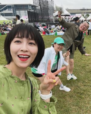 Park Min-ji Instagram - 사랑하는 나의 빵꾸똥꾸들이 늘 행복하구
낄낄거릴 수 있기를 💖 히히힣

@asianpopfestival_kr