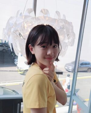 Park Seo-Kyung Instagram - 💇‍♀️🐥☘️