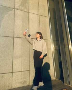 Park Seo-Kyung Instagram - 친구와 영화관람 🎬 🤍