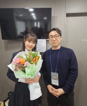 Park Seo-Kyung Instagram - 새해 복 많이 받으세요❤️
모두 건강하고 행복한 2024 되시길 🍀