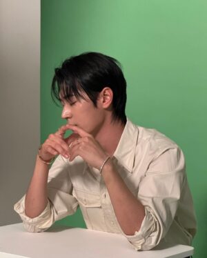 Park Seo-ham Instagram - @graff 💎