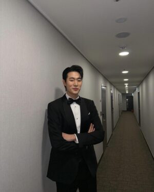 Park Seo-ham Instagram - 써클 즐거웠습니다~!