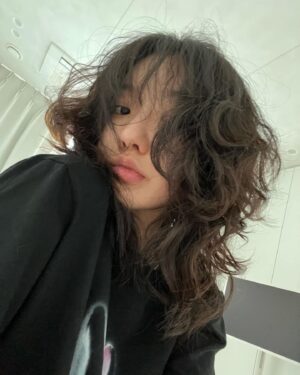 Park Seung-yeon Instagram - Do you like ma new hair ?