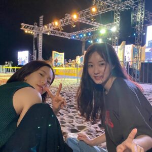 Park Seung-yeon Instagram - 우리의 여름날은 끝이나지만
