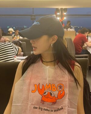 Park Seung-yeon Instagram - summer in Jan.  ʕ”̮ॽु⋆⁺₊