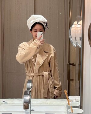 Park Seung-yeon Instagram - mbs🖤