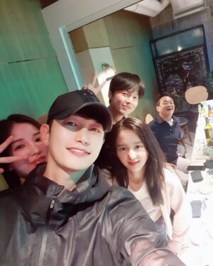 Park Si-hoo Instagram - 이번주 마지막 방송 기대해 주세요😊🤞
#바람과구름과비