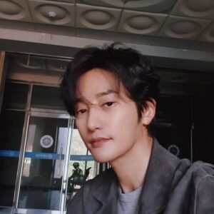 Park Si-hoo Instagram - #멘탈리스트 ❤