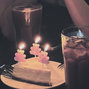 Park Ye-ni Instagram - :
데뷔한지 딱 3년이 됐고, 
딱 서른살이 된 올해 8월
소중한 롤러코스터여따🪜

A month where I turned thirty 
and said hello to the third
anniversary of my debut
Whew what a ride

#230829