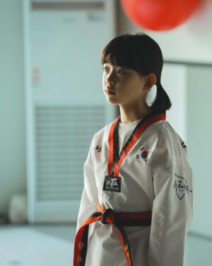 Park Ye-rin Instagram - #왓챠 #사막의왕 #많관부 @watcha_kr