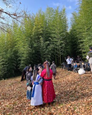 Park Ye-rin Instagram - 산신즈🫶🏻
#구미호뎐1938 #이연무영홍주
#즐거운촬영기록 #감사합니다