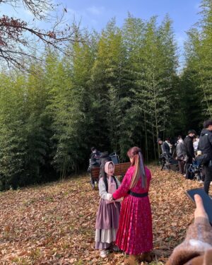 Park Ye-rin Instagram - 산신즈🫶🏻
#구미호뎐1938 #이연무영홍주
#즐거운촬영기록 #감사합니다