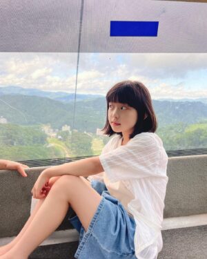 Park Ye-rin Instagram - 마법처럼 비가 그치네…☀️
#날씨요정