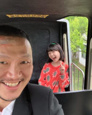 Park Ye-rin Instagram - #왓챠 #사막의왕 #많관부 @watcha_kr