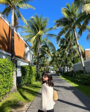 Park Ye-rin Instagram - 🌴