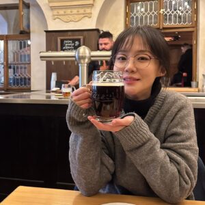 Park Ye-yeong Instagram - 소중한 수지랑 겨울프라하
