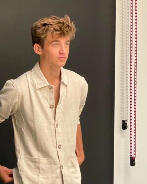 Parker Bates Instagram - More pics from the photoshoot. Also don’t mind the sweatpants it was jus headshots:)👍🏻