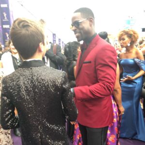 Parker Bates Instagram - From the carpet...@televisionacademy #emmys Having a blast and celebrating with the fam!  @nbcthisisus #littlekevin🖤🖤🖤🖤🖤🖤🖤🖤🖤🖤🖤🖤Stay tuned!
@dsquared2 @styledbylmc @stevemadden @brooksbrothers @lyft #giftfromlyft✌🏻🚙