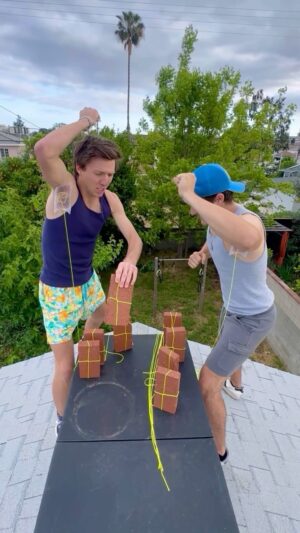 Parker Pannell Instagram - This was such a bad idea 😭 
#waxing #challenge #friend
