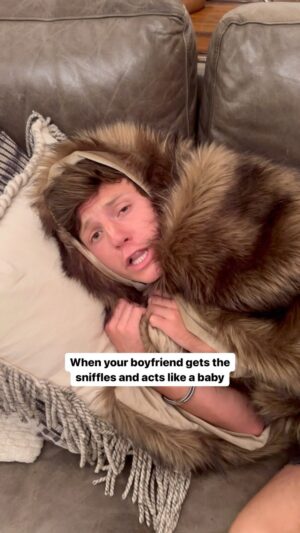 Parker Pannell Instagram - Men can’t handle the common cold 😭 
#boyfriend #girlfriend #sick